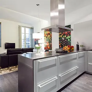 Ola Living Portaferrissa , ברצלונה ספרד